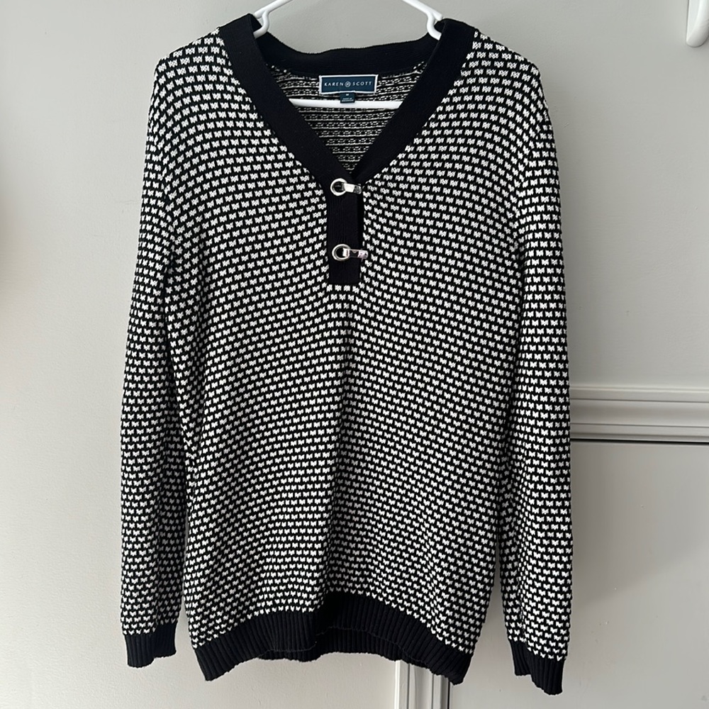 Karen Scott by Macy’s White Black Textured Women’s Henley Sweater Medium Cotton